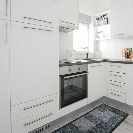 Apartment Movie Primošten Dış mekan fotoğraf