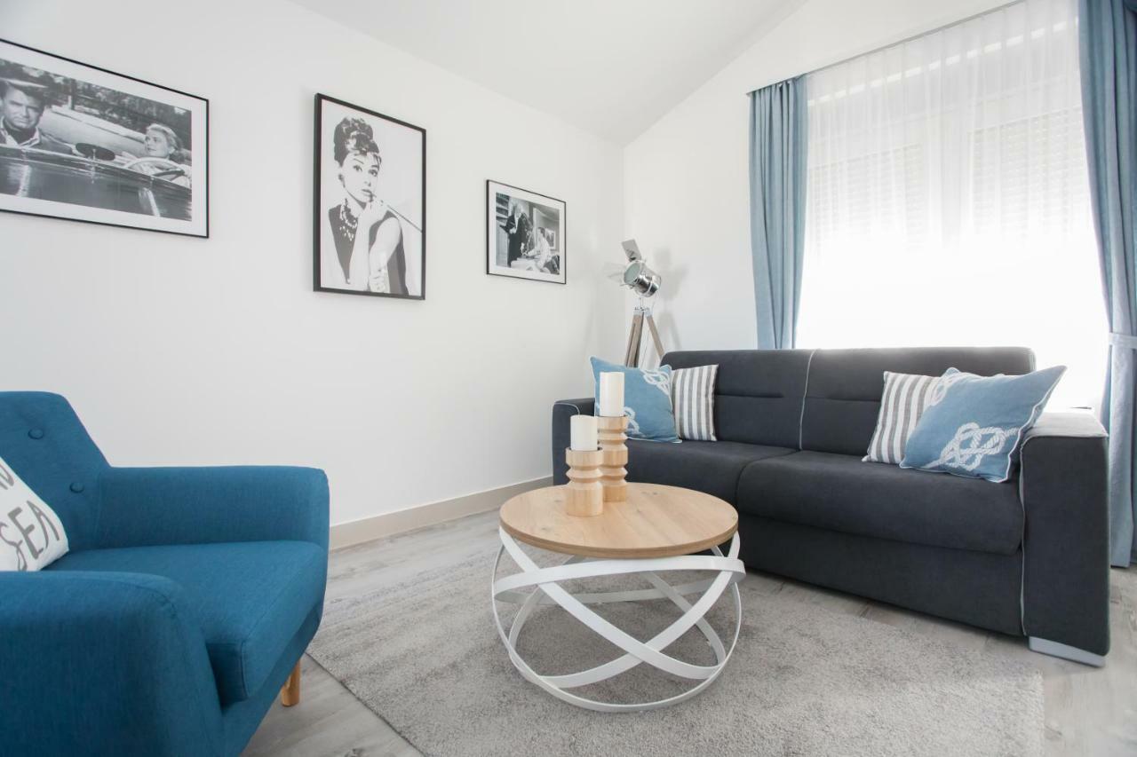 Apartment Movie Primošten Dış mekan fotoğraf