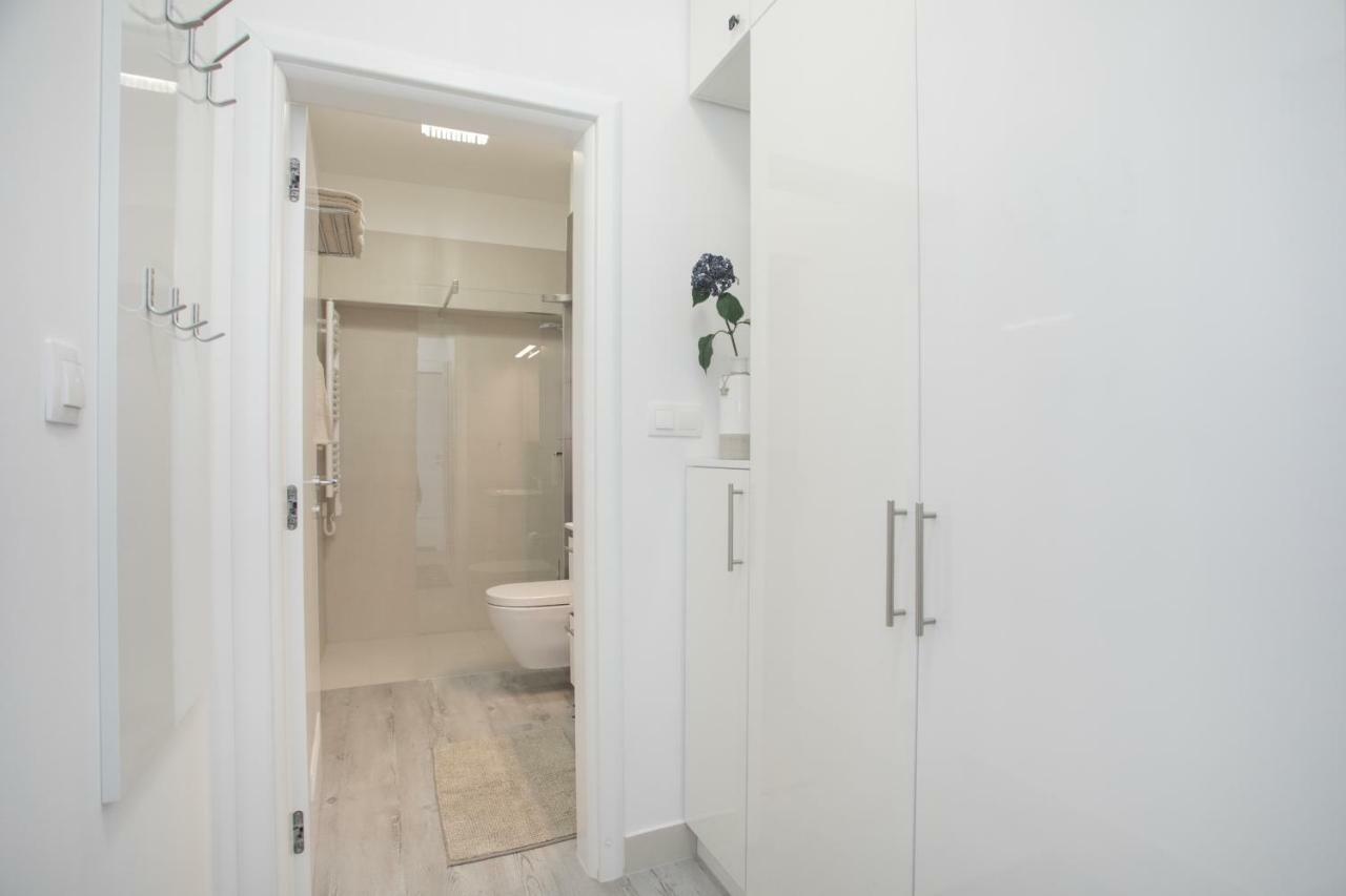 Apartment Movie Primošten Dış mekan fotoğraf