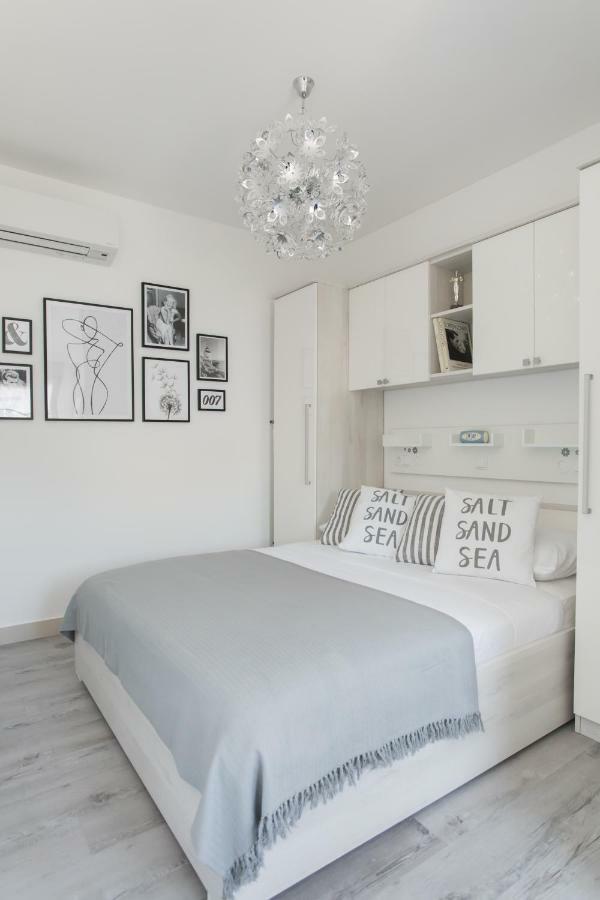 Apartment Movie Primošten Dış mekan fotoğraf