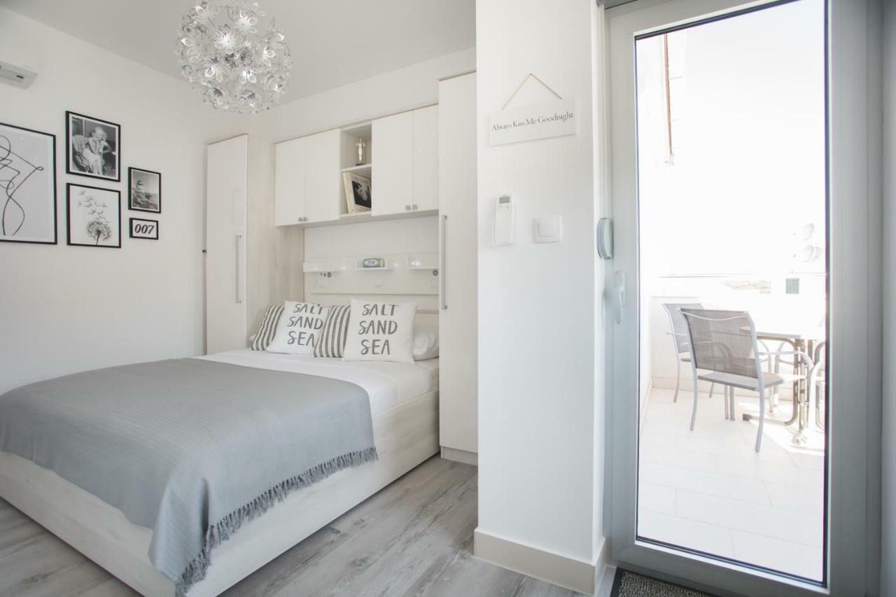 Apartment Movie Primošten Dış mekan fotoğraf