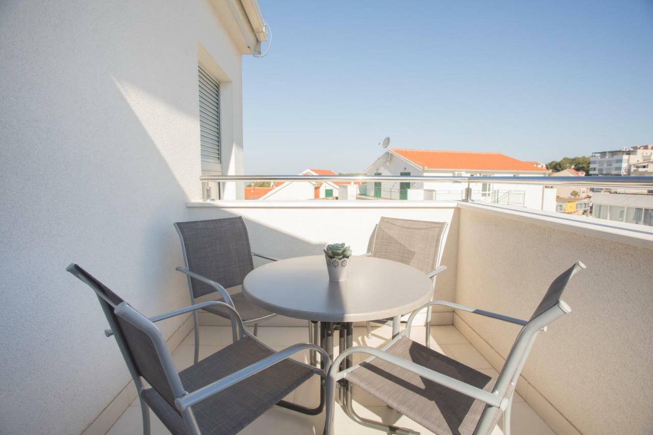 Apartment Movie Primošten Dış mekan fotoğraf