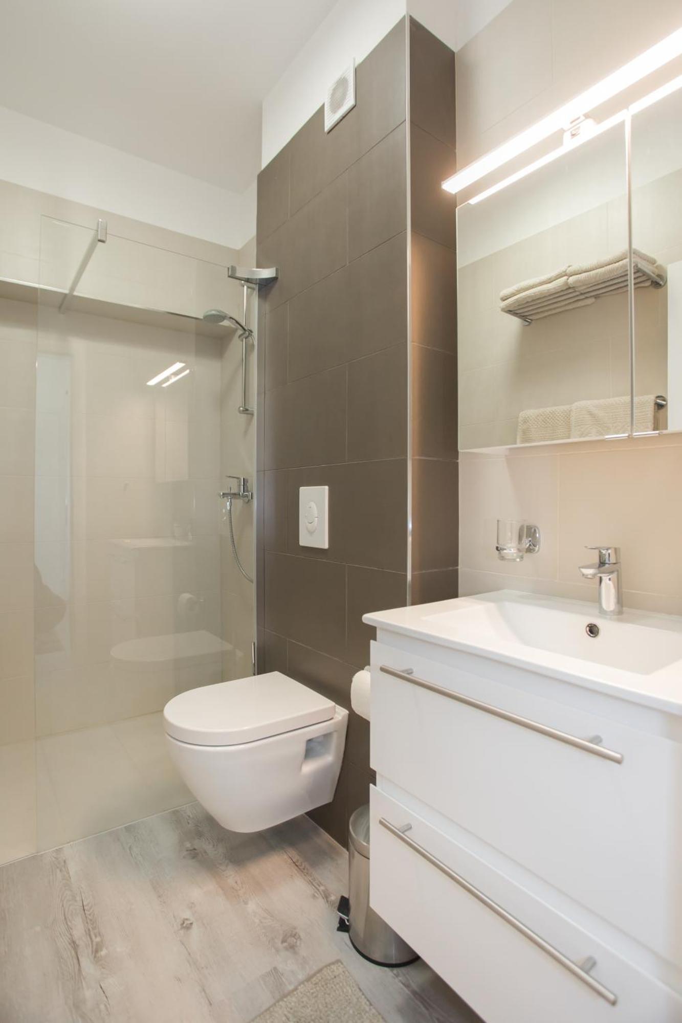 Apartment Movie Primošten Dış mekan fotoğraf
